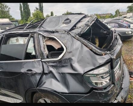 Серый БМВ Х5, объемом двигателя 3 л и пробегом 309 тыс. км за 5000 $, фото 5 на Automoto.ua