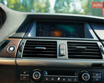 Сірий БМВ Х5, об'ємом двигуна 3 л та пробігом 258 тис. км за 11400 $, фото 22 на Automoto.ua