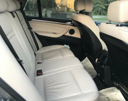 Серый БМВ Х5, объемом двигателя 2.98 л и пробегом 238 тыс. км за 13700 $, фото 4 на Automoto.ua