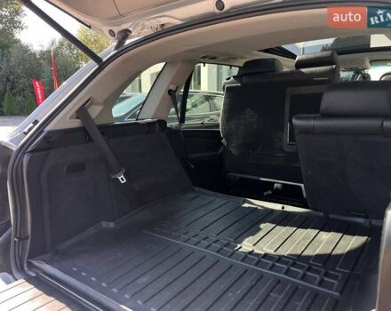 Серый БМВ Х5, объемом двигателя 3 л и пробегом 258 тыс. км за 12950 $, фото 48 на Automoto.ua