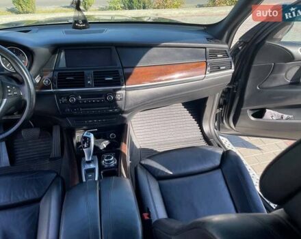 БМВ Х5 2012 в Жмеренке на Automoto.ua Серый БМВ Х5, объемом двигателя 3 л и пробегом 285 тыс. км за 17000 $, фото 42 на Automoto.ua