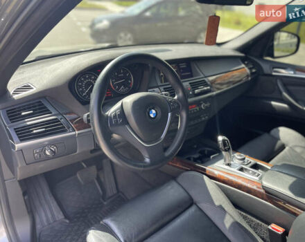Серый БМВ Х5, объемом двигателя 3 л и пробегом 160 тыс. км за 22000 $, фото 10 на Automoto.ua