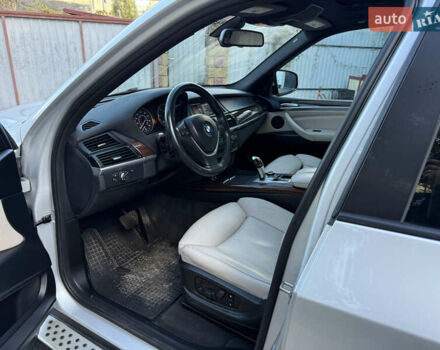 Серый БМВ Х5, объемом двигателя 3 л и пробегом 226 тыс. км за 16500 $, фото 10 на Automoto.ua