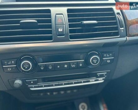 Серый БМВ Х5, объемом двигателя 2.98 л и пробегом 195 тыс. км за 13200 $, фото 16 на Automoto.ua