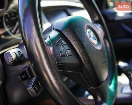 Серый БМВ Х5, объемом двигателя 3 л и пробегом 258 тыс. км за 12950 $, фото 19 на Automoto.ua