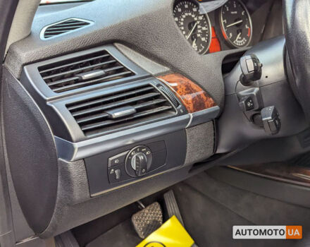 Серый БМВ Х5, объемом двигателя 3 л и пробегом 320 тыс. км за 19800 $, фото 9 на Automoto.ua