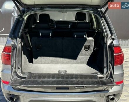 Серый БМВ Х5, объемом двигателя 3 л и пробегом 253 тыс. км за 15700 $, фото 22 на Automoto.ua