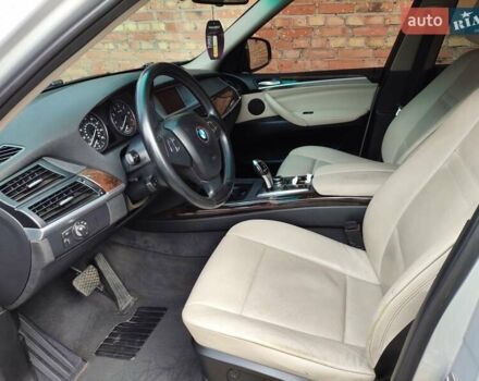 Серый БМВ Х5, объемом двигателя 2.98 л и пробегом 267 тыс. км за 15000 $, фото 18 на Automoto.ua