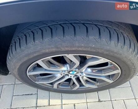 Сірий БМВ Х5, об'ємом двигуна 2.98 л та пробігом 258 тис. км за 14400 $, фото 9 на Automoto.ua