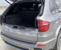 Серый БМВ Х5, объемом двигателя 3 л и пробегом 250 тыс. км за 14000 $, фото 1 на Automoto.ua