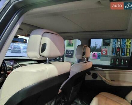 Серый БМВ Х5, объемом двигателя 3 л и пробегом 250 тыс. км за 15700 $, фото 16 на Automoto.ua