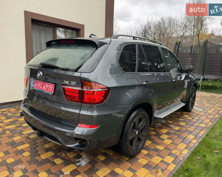 Серый БМВ Х5, объемом двигателя 3 л и пробегом 228 тыс. км за 16700 $, фото 3 на Automoto.ua