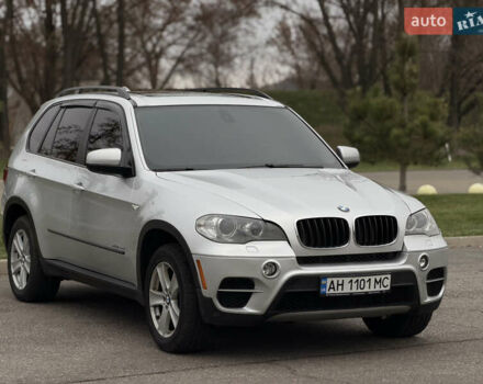 Сірий БМВ Х5, об'ємом двигуна 3 л та пробігом 198 тис. км за 18500 $, фото 1 на Automoto.ua