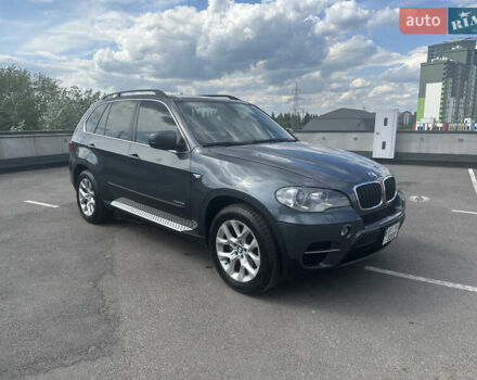 Серый БМВ Х5, объемом двигателя 3 л и пробегом 220 тыс. км за 16500 $, фото 4 на Automoto.ua