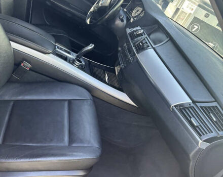 Серый БМВ Х5, объемом двигателя 2.98 л и пробегом 275 тыс. км за 13000 $, фото 4 на Automoto.ua