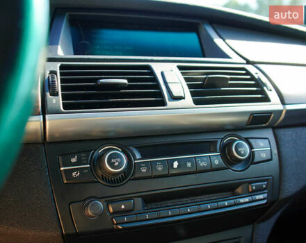 Серый БМВ Х5, объемом двигателя 3 л и пробегом 258 тыс. км за 12950 $, фото 22 на Automoto.ua