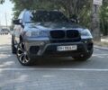 Сірий БМВ Х5, об'ємом двигуна 3 л та пробігом 237 тис. км за 17500 $, фото 1 на Automoto.ua