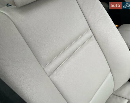 Сірий БМВ Х5, об'ємом двигуна 3 л та пробігом 285 тис. км за 15600 $, фото 44 на Automoto.ua