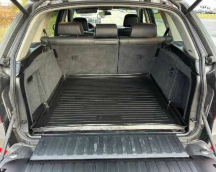 Серый БМВ Х5, объемом двигателя 3 л и пробегом 134 тыс. км за 8700 $, фото 12 на Automoto.ua