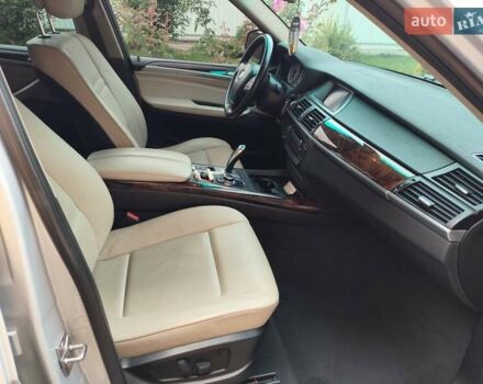 Серый БМВ Х5, объемом двигателя 2.98 л и пробегом 267 тыс. км за 15000 $, фото 12 на Automoto.ua