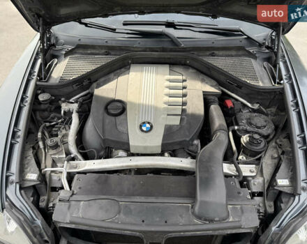 Серый БМВ Х5, объемом двигателя 2.99 л и пробегом 288 тыс. км за 17999 $, фото 5 на Automoto.ua