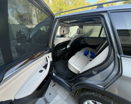 Серый БМВ Х5, объемом двигателя 3 л и пробегом 153 тыс. км за 16900 $, фото 11 на Automoto.ua