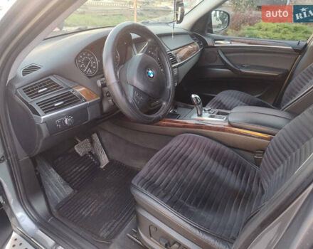 Серый БМВ Х5, объемом двигателя 2.99 л и пробегом 207 тыс. км за 17999 $, фото 13 на Automoto.ua
