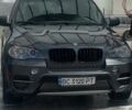 Серый БМВ Х5, объемом двигателя 3 л и пробегом 295 тыс. км за 15084 $, фото 1 на Automoto.ua