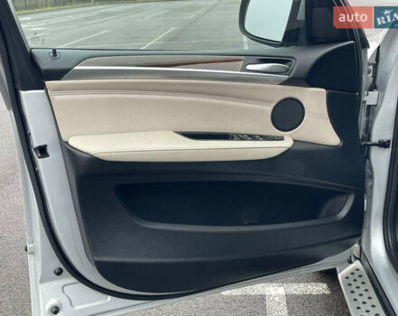 Сірий БМВ Х5, об'ємом двигуна 3 л та пробігом 285 тис. км за 15600 $, фото 26 на Automoto.ua