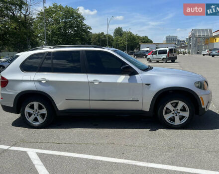 Серый БМВ Х5, объемом двигателя 2.98 л и пробегом 285 тыс. км за 15999 $, фото 6 на Automoto.ua