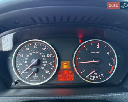 Серый БМВ Х5, объемом двигателя 3 л и пробегом 226 тыс. км за 16500 $, фото 12 на Automoto.ua