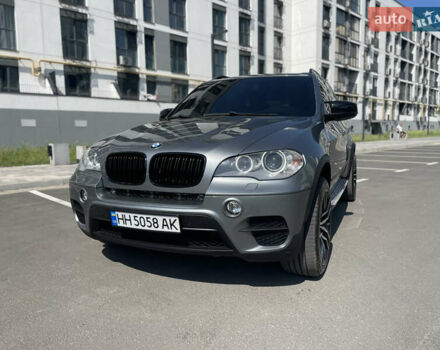 Серый БМВ Х5, объемом двигателя 3 л и пробегом 160 тыс. км за 22000 $, фото 8 на Automoto.ua