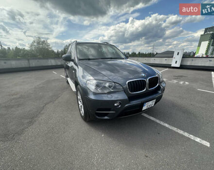 Серый БМВ Х5, объемом двигателя 3 л и пробегом 220 тыс. км за 16500 $, фото 2 на Automoto.ua