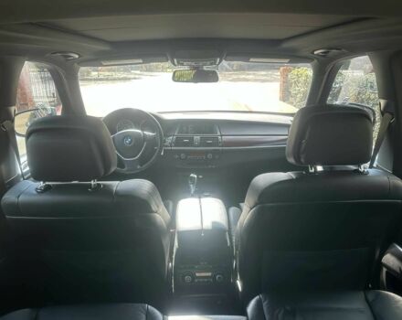 Серый БМВ Х5, объемом двигателя 3 л и пробегом 155 тыс. км за 7500 $, фото 13 на Automoto.ua