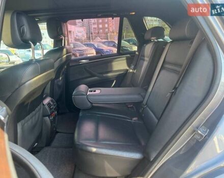 Сірий БМВ Х5, об'ємом двигуна 2.98 л та пробігом 215 тис. км за 16690 $, фото 9 на Automoto.ua