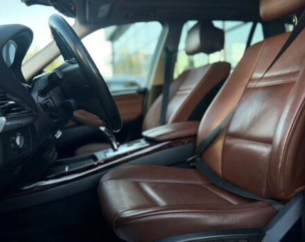 Серый БМВ Х5, объемом двигателя 3 л и пробегом 185 тыс. км за 16500 $, фото 6 на Automoto.ua