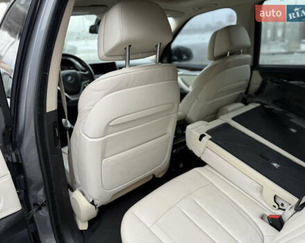 Серый БМВ Х5, объемом двигателя 3 л и пробегом 230 тыс. км за 14900 $, фото 25 на Automoto.ua