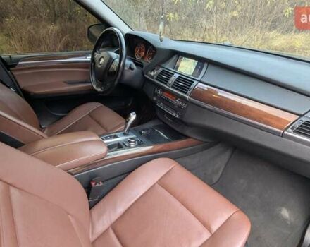 Серый БМВ Х5, объемом двигателя 3 л и пробегом 276 тыс. км за 15999 $, фото 17 на Automoto.ua