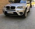 Серый БМВ Х5, объемом двигателя 3 л и пробегом 135 тыс. км за 19999 $, фото 1 на Automoto.ua