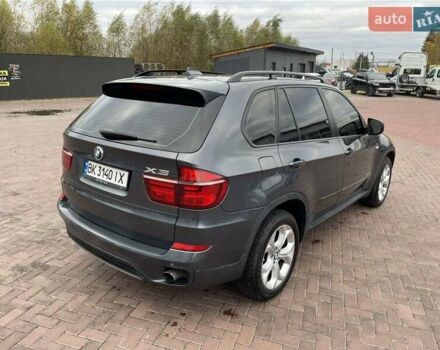 Серый БМВ Х5, объемом двигателя 3 л и пробегом 255 тыс. км за 12992 $, фото 45 на Automoto.ua