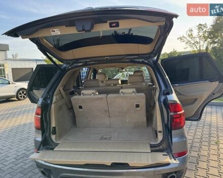 Серый БМВ Х5, объемом двигателя 2.98 л и пробегом 254 тыс. км за 15500 $, фото 7 на Automoto.ua