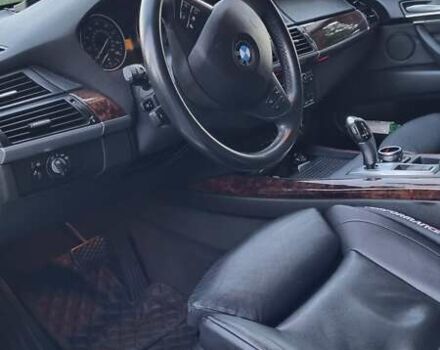 Серый БМВ Х5, объемом двигателя 2.98 л и пробегом 230 тыс. км за 18000 $, фото 8 на Automoto.ua