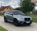 Серый БМВ Х5, объемом двигателя 3 л и пробегом 320 тыс. км за 14500 $, фото 1 на Automoto.ua