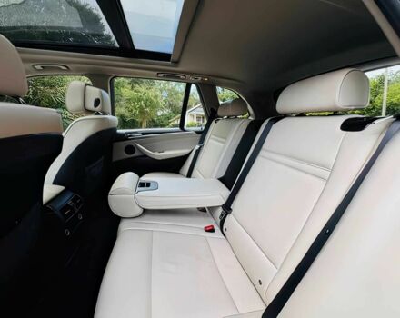Сірий БМВ Х5, об'ємом двигуна 3 л та пробігом 85 тис. км за 4800 $, фото 9 на Automoto.ua