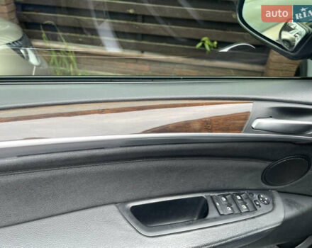 Серый БМВ Х5, объемом двигателя 3 л и пробегом 241 тыс. км за 18500 $, фото 9 на Automoto.ua