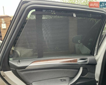 Серый БМВ Х5, объемом двигателя 3 л и пробегом 241 тыс. км за 18500 $, фото 15 на Automoto.ua