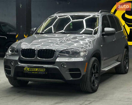 Серый БМВ Х5, объемом двигателя 2.98 л и пробегом 255 тыс. км за 14200 $, фото 2 на Automoto.ua