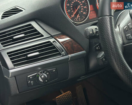 Серый БМВ Х5, объемом двигателя 2.98 л и пробегом 56 тыс. км за 18300 $, фото 11 на Automoto.ua