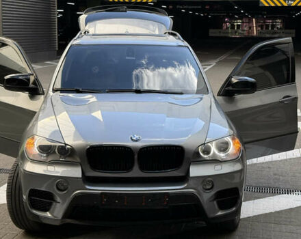 Серый БМВ Х5, объемом двигателя 3 л и пробегом 270 тыс. км за 21000 $, фото 3 на Automoto.ua