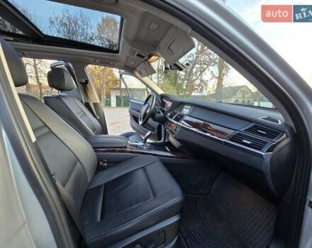 Серый БМВ Х5, объемом двигателя 2.98 л и пробегом 192 тыс. км за 14000 $, фото 27 на Automoto.ua